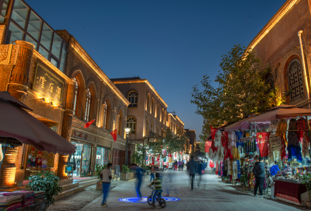 喀什古城街区夜间风情 (2).jpg 喀什古城街区夜间风情 (2).jpg